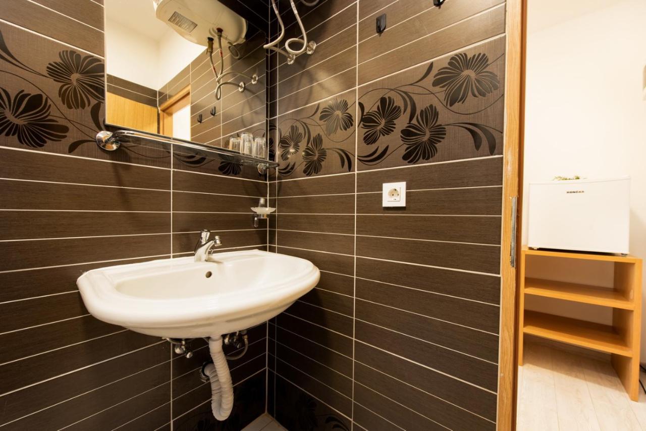 Hotel Potpićan Extérieur photo