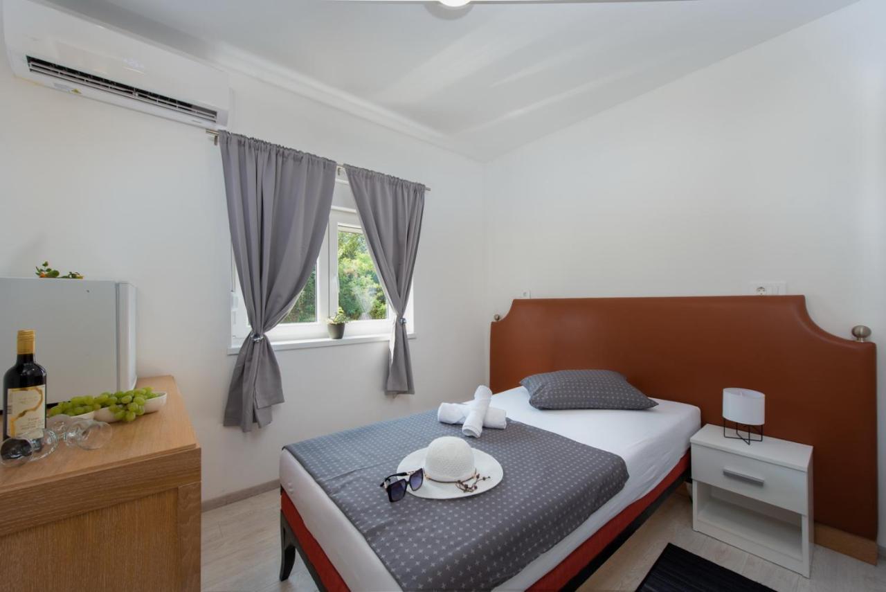 Hotel Potpićan Extérieur photo
