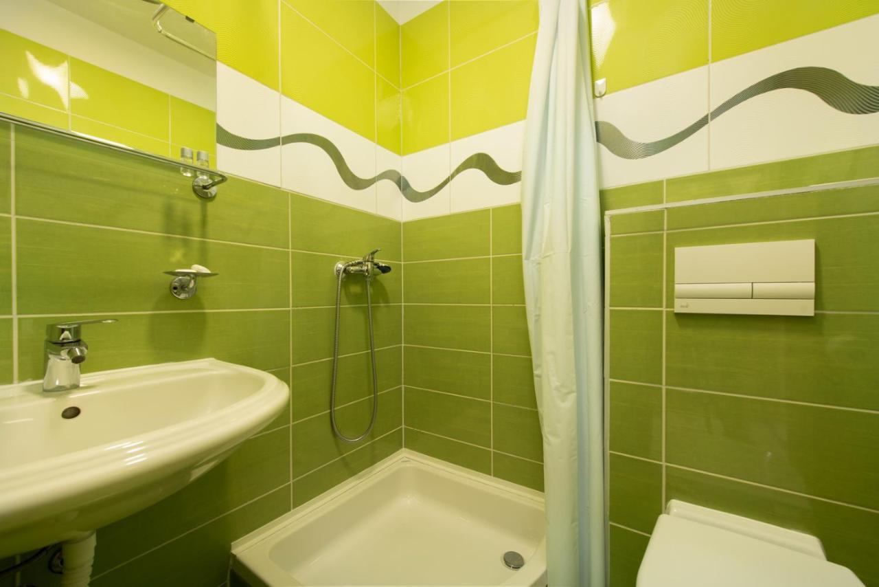 Hotel Potpićan Extérieur photo