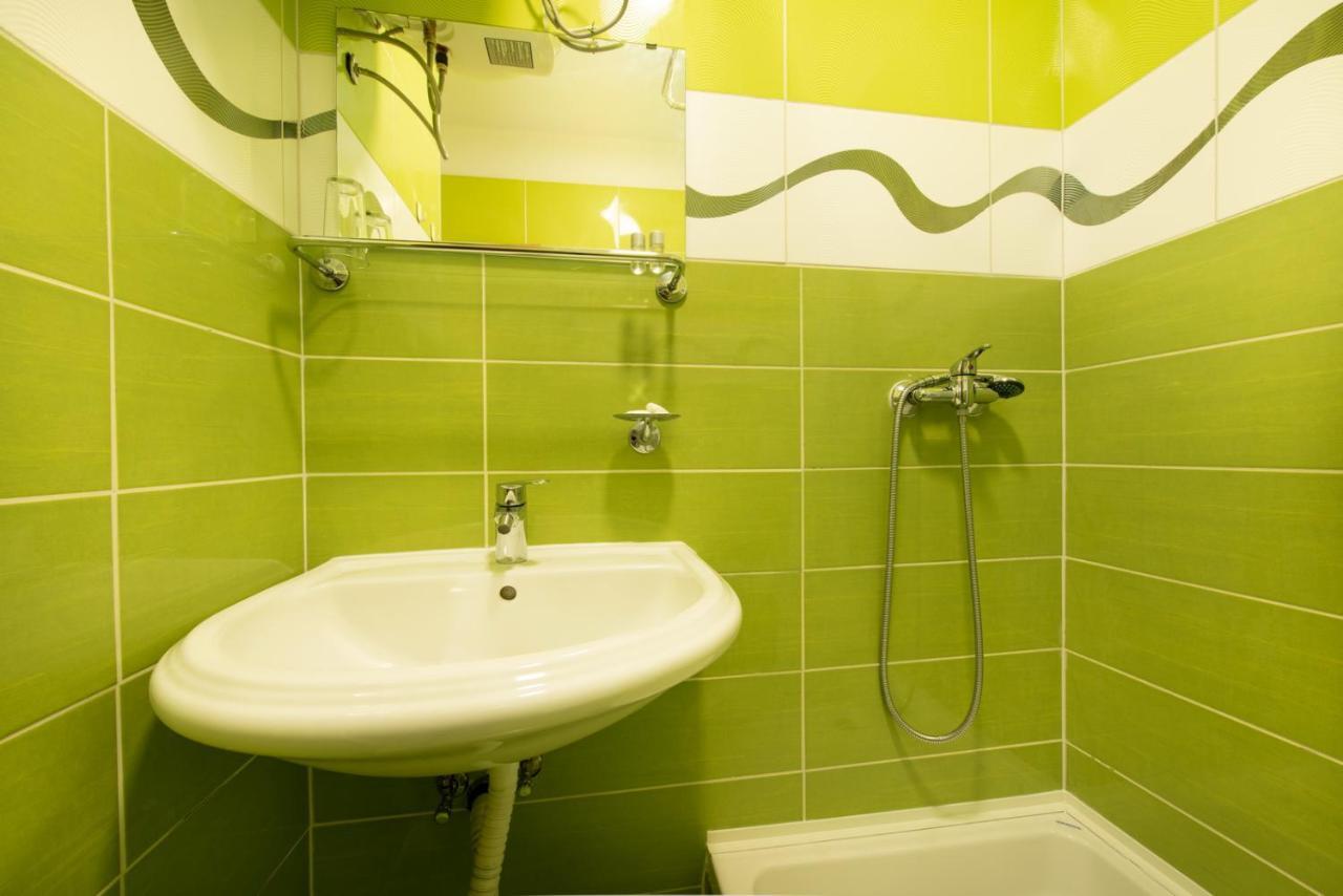 Hotel Potpićan Extérieur photo